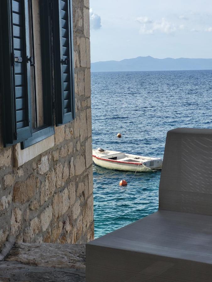Villa Lila Hvar - Sustainable Stone Cliff House *