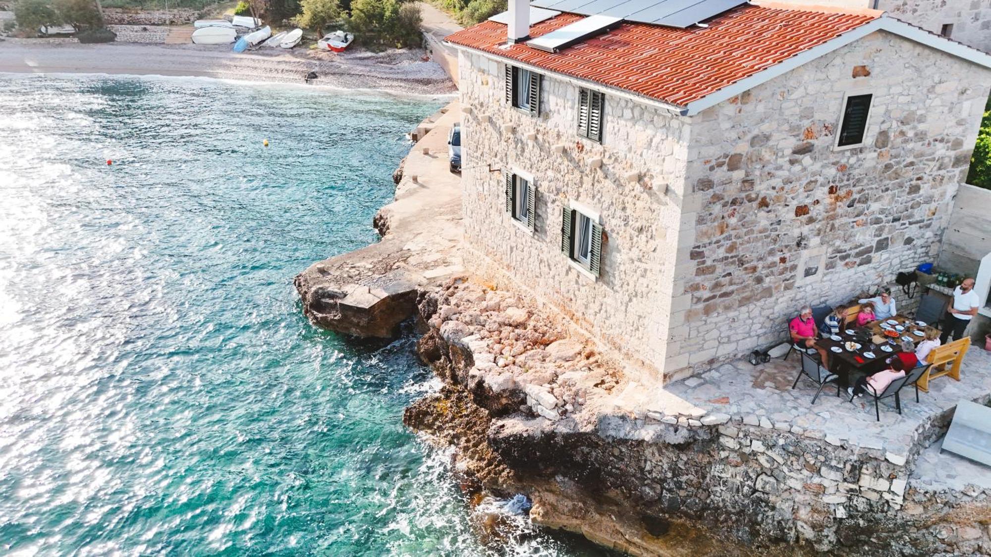 Vila Lila Hvar - Sustainable Stone Cliff House Gdinj