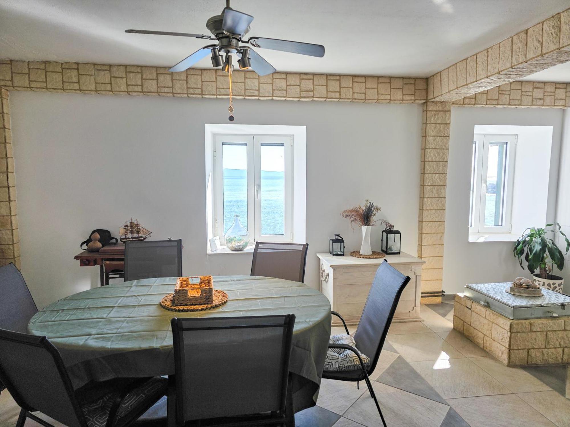 Lila Hvar - Sustainable Stone Cliff House Gdinj