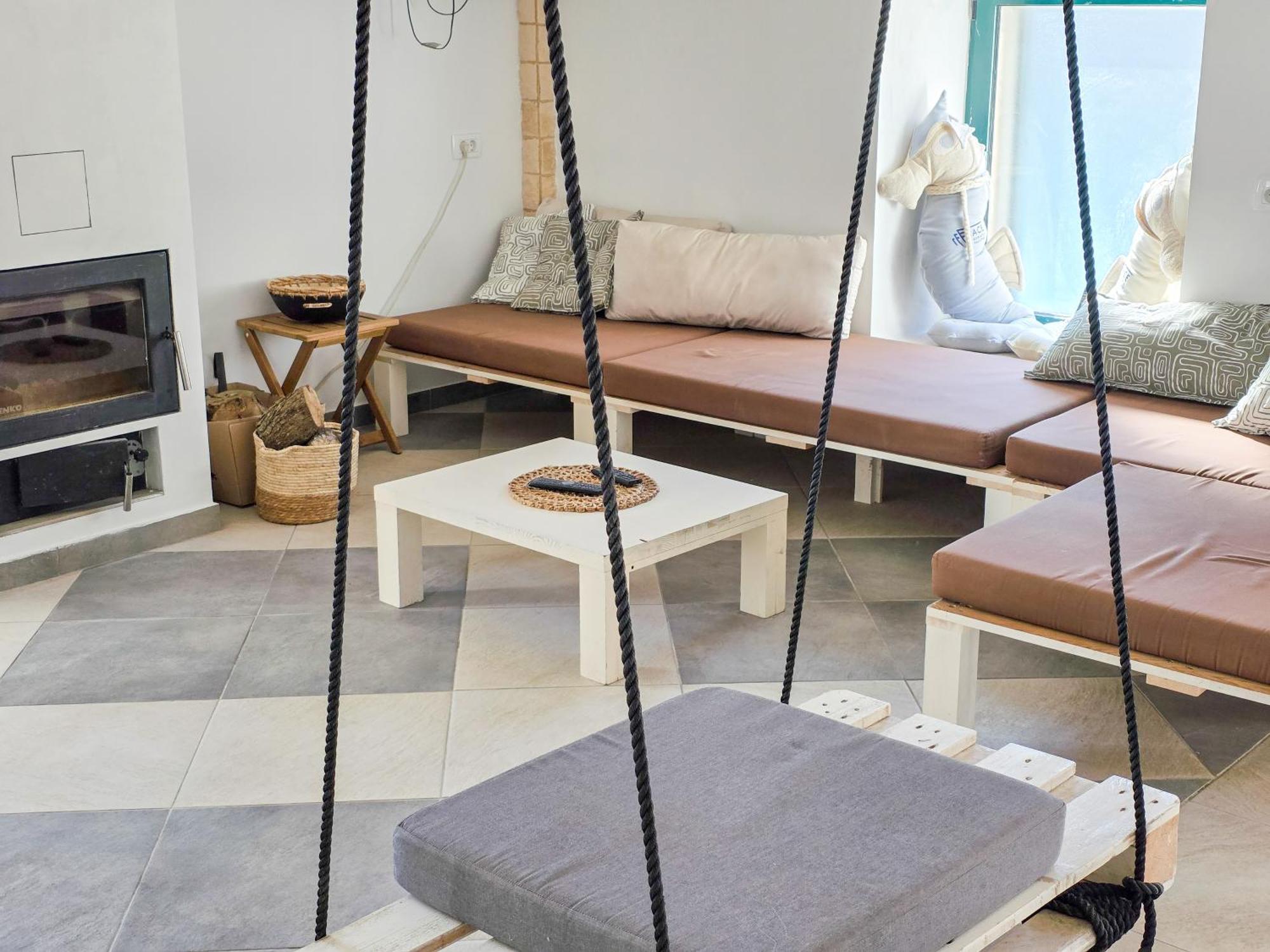 Lila Hvar - Sustainable Stone Cliff House Villa