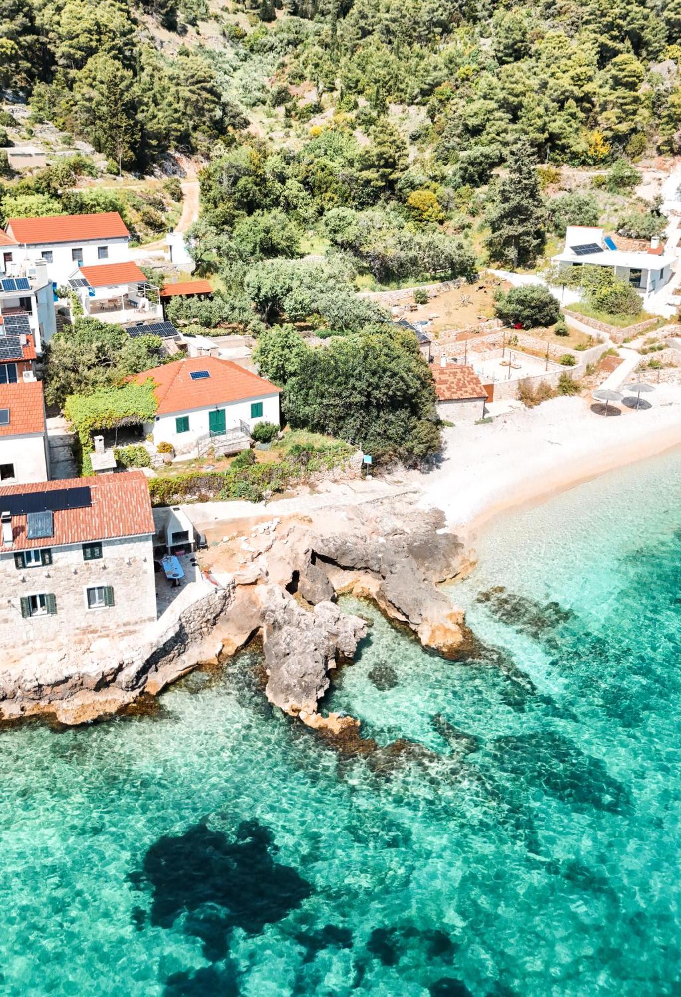 Lila Hvar - Sustainable Stone Cliff House Villa *